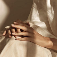 Le french botanical manicure or pedicure